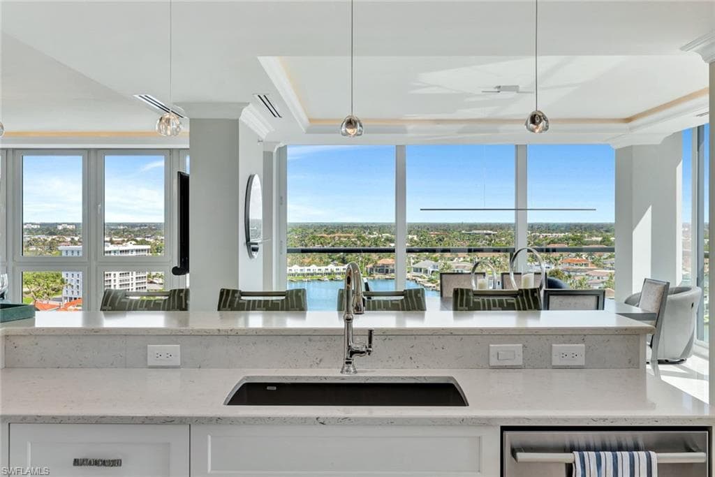 4031 Gulf Shore Blvd N Ph-14f, Naples, FL 34103-25