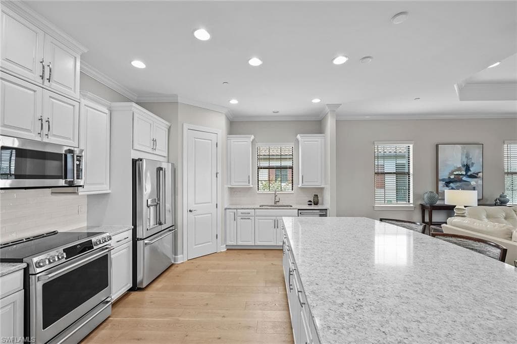 9657 Montelanico Loop 201, Naples, FL 34119-14