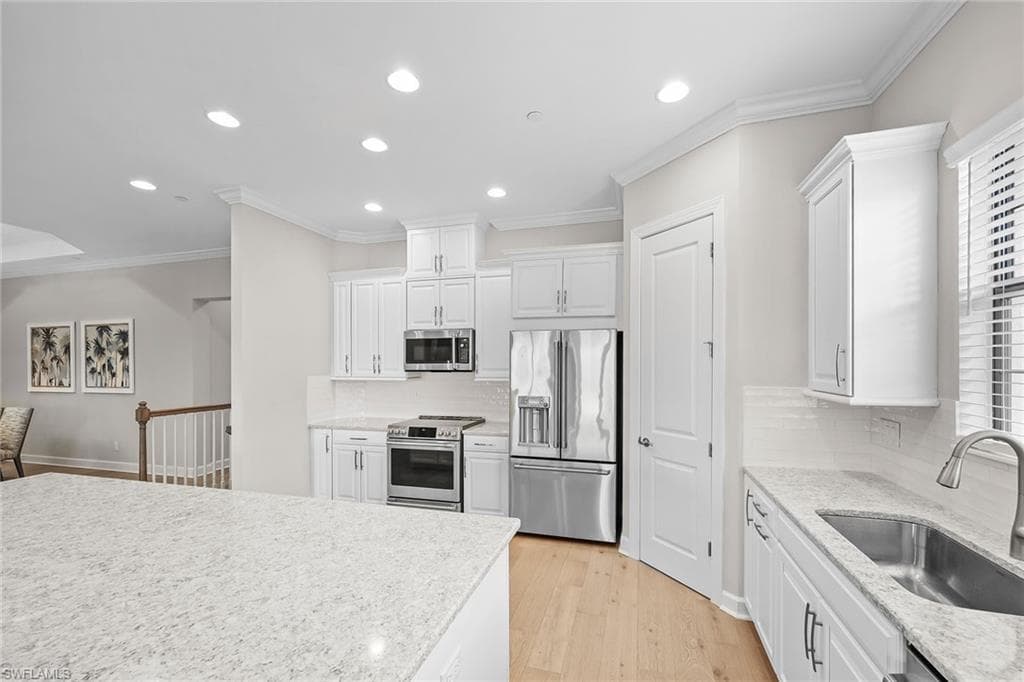 9657 Montelanico Loop 201, Naples, FL 34119-17