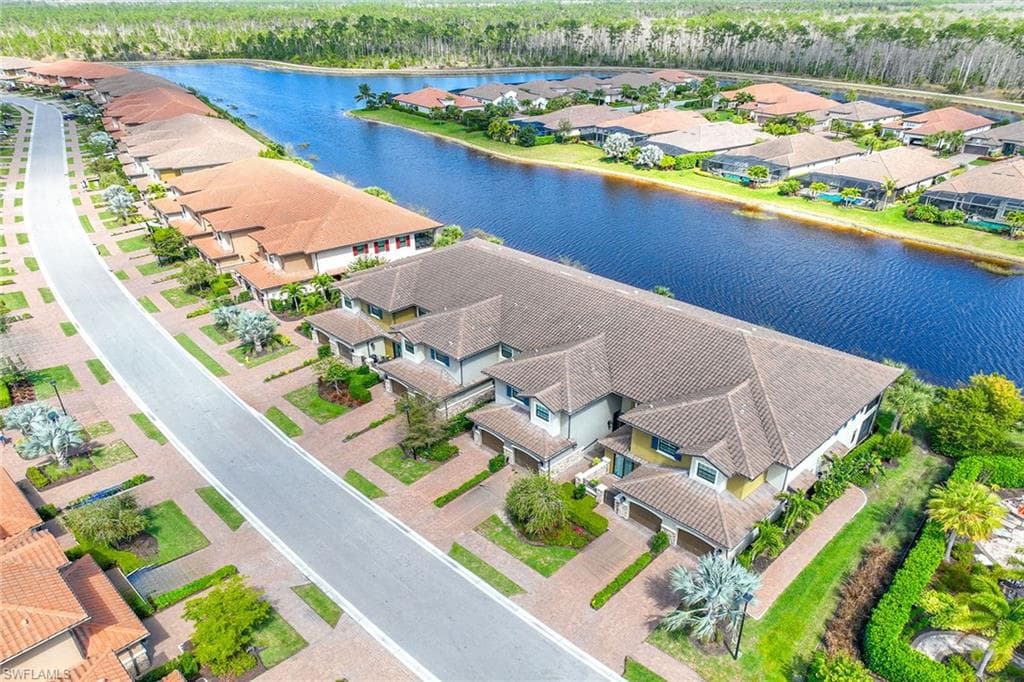 9657 Montelanico Loop 201, Naples, FL 34119-31