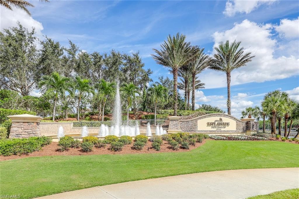 9657 Montelanico Loop 201, Naples, FL 34119-40