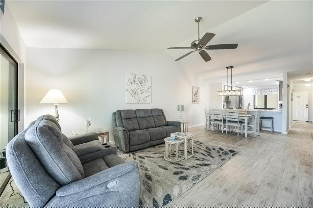 5708 Deauville Cir J301, Naples, FL 34112-9