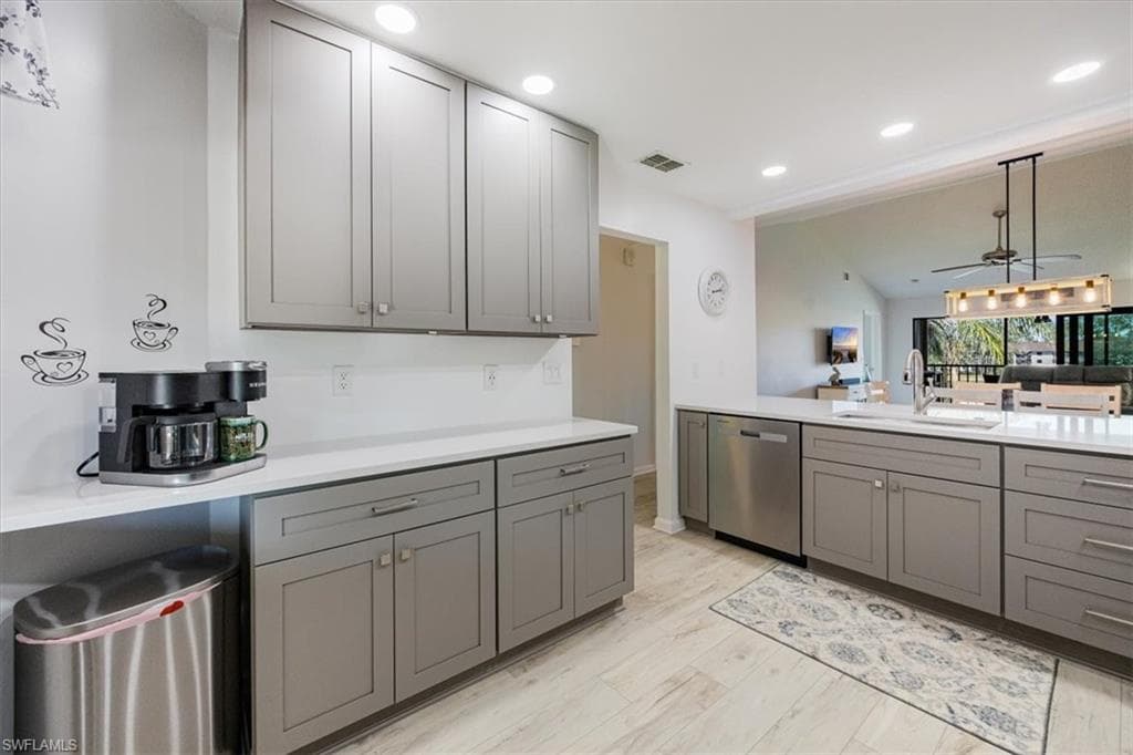 5708 Deauville Cir J301, Naples, FL 34112-4