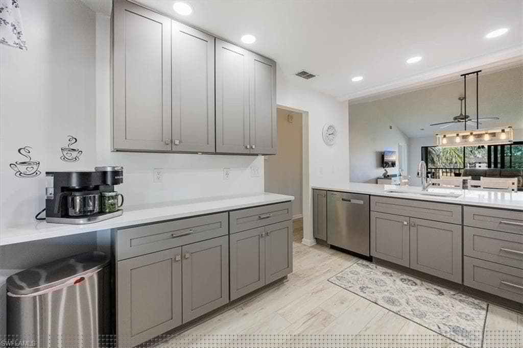5708 Deauville Cir J301, Naples, FL 34112-4