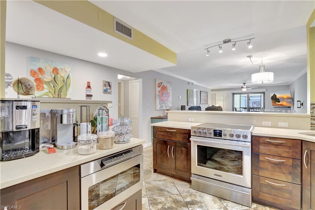 9395 Pennsylvania Ave 2, Bonita Springs, FL 34135-15
