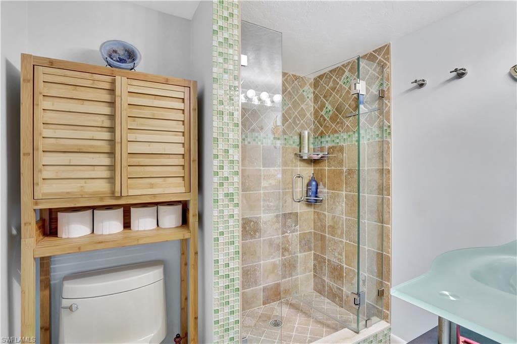 9395 Pennsylvania Ave 2, Bonita Springs, FL 34135-22