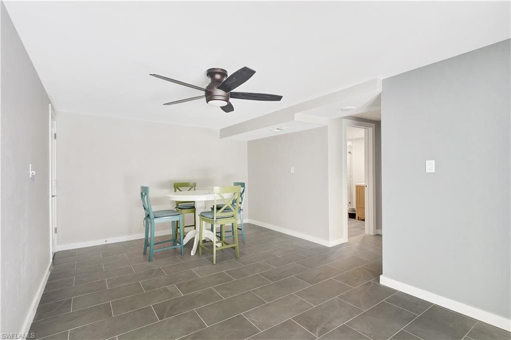 9395 Pennsylvania Ave 2, Bonita Springs, FL 34135-29
