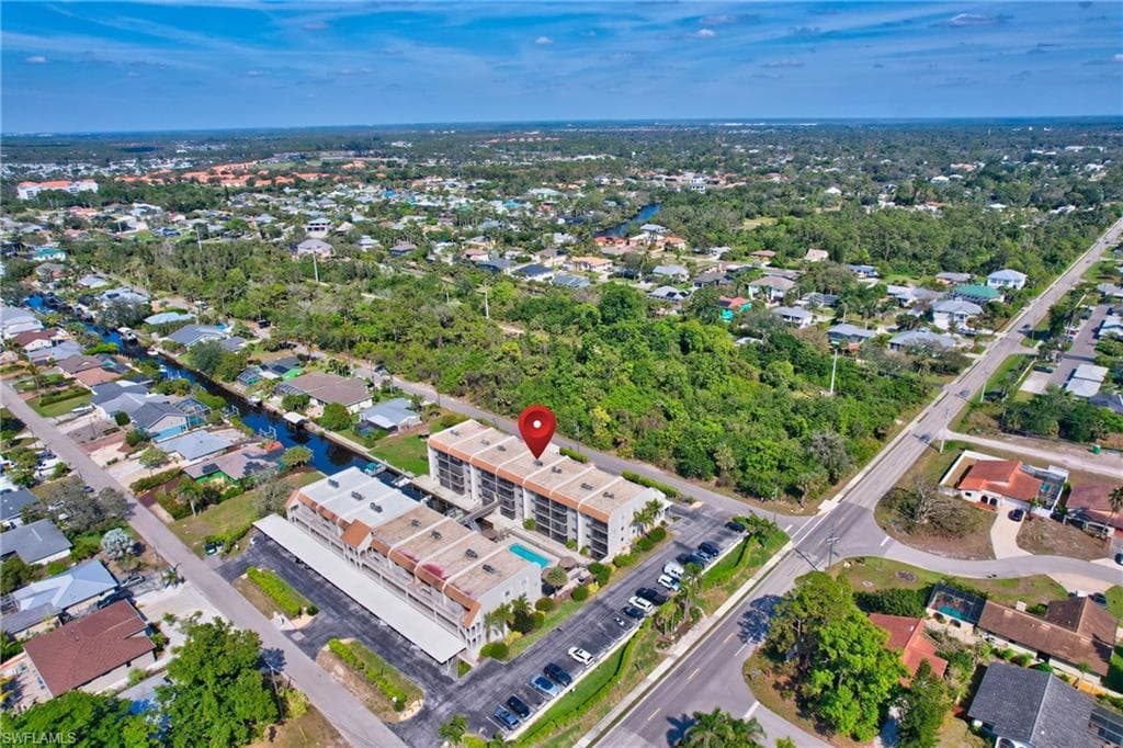 9395 Pennsylvania Ave 2, Bonita Springs, FL 34135-40