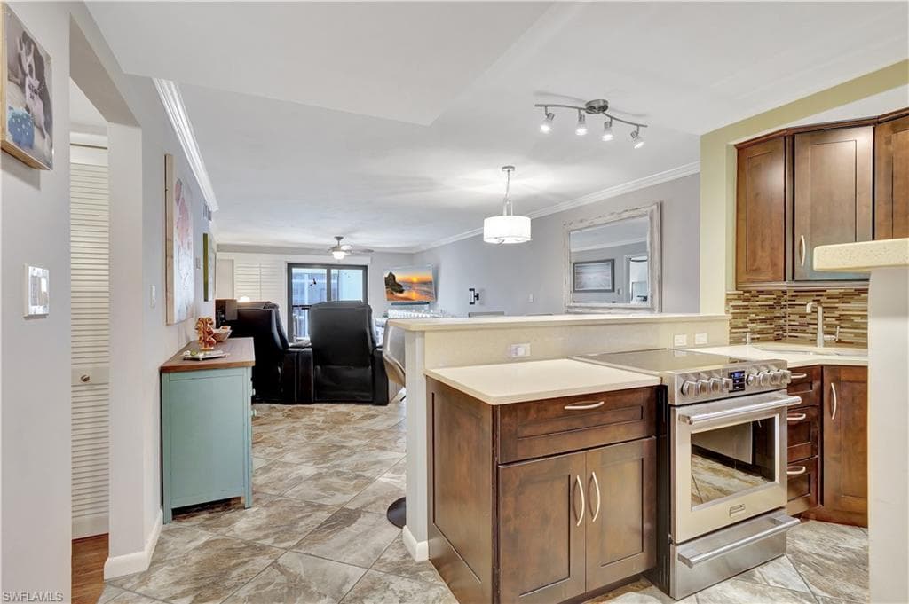 9395 Pennsylvania Ave 2, Bonita Springs, FL 34135-3