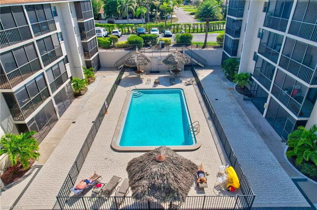 9395 Pennsylvania Ave 2, Bonita Springs, FL 34135-50