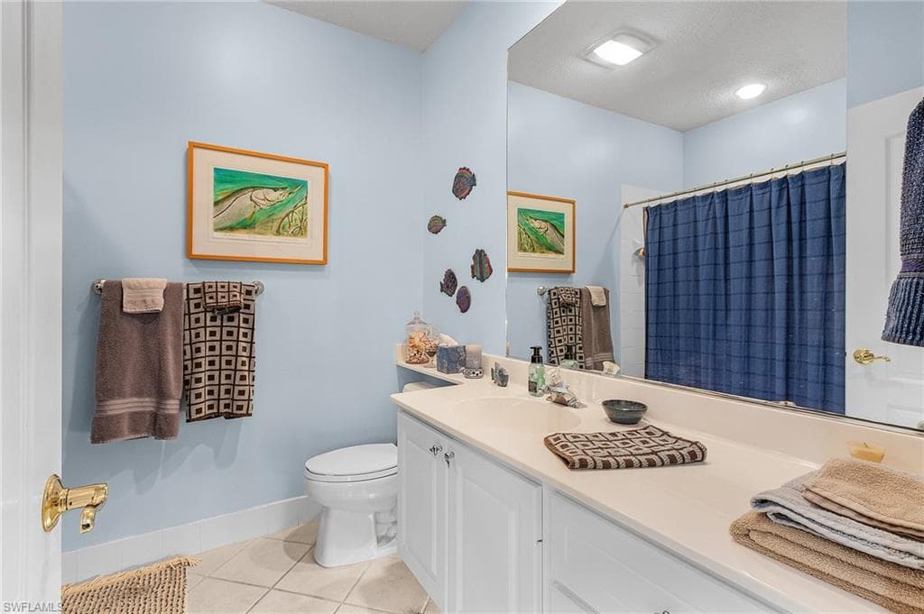 5677 Cove Cir, Naples, FL 34119-16