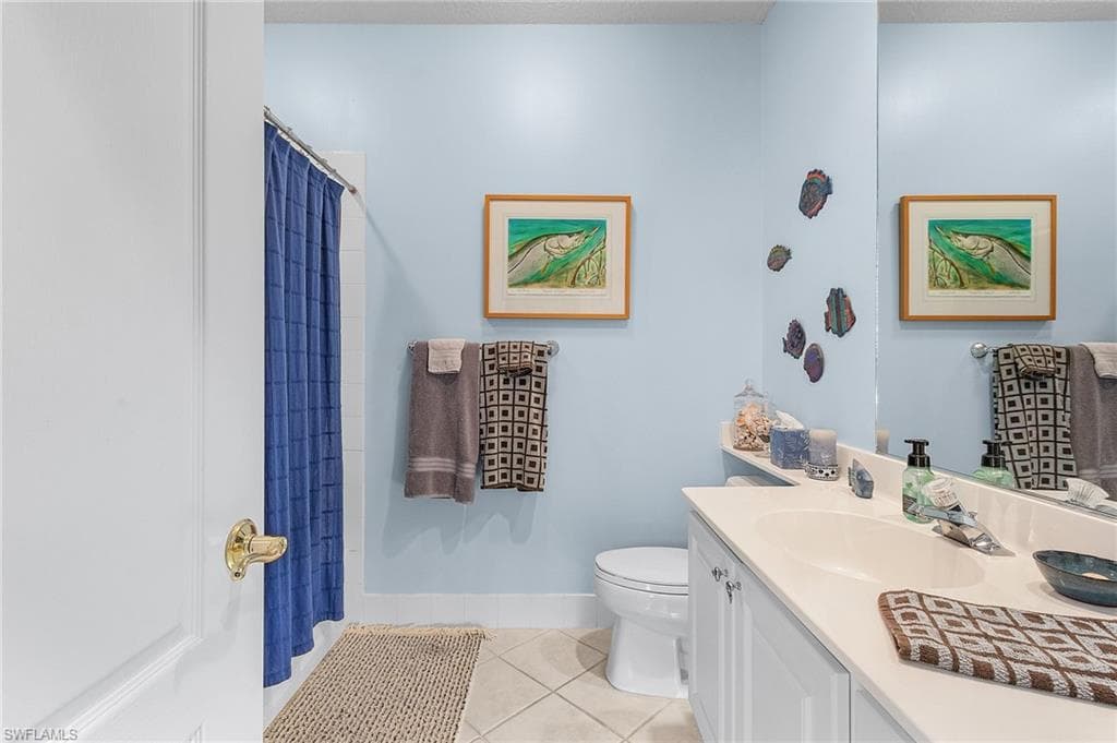5677 Cove Cir, Naples, FL 34119-17