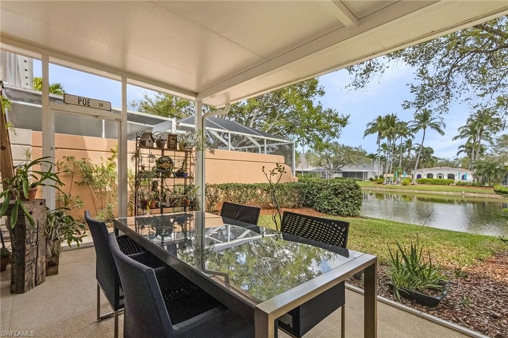 5677 Cove Cir, Naples, FL 34119-23