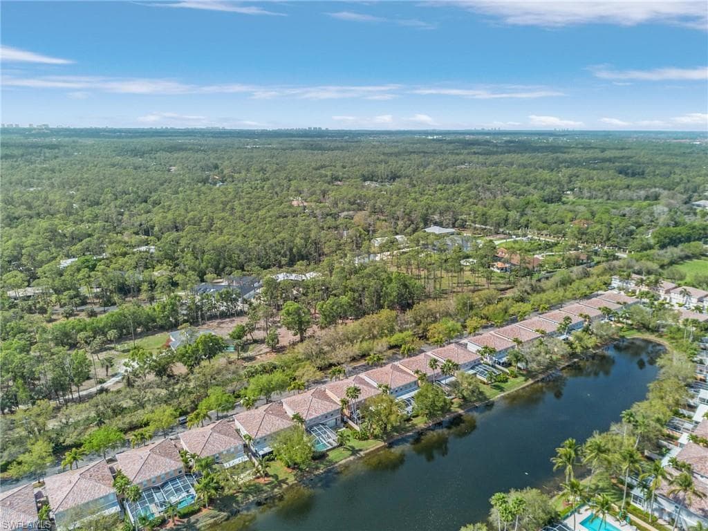 5677 Cove Cir, Naples, FL 34119-26