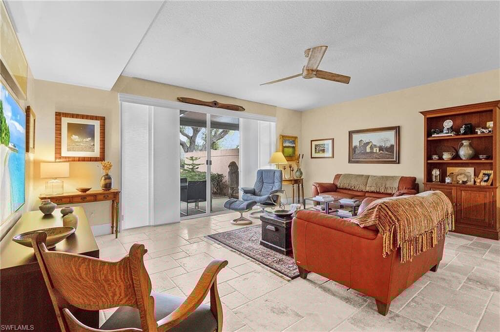 5677 Cove Cir, Naples, FL 34119-7