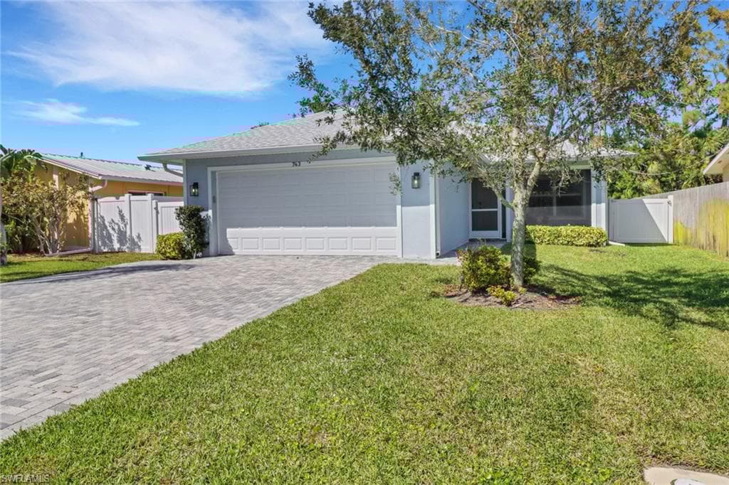 743 108th Ave N, Naples, FL 34108-28