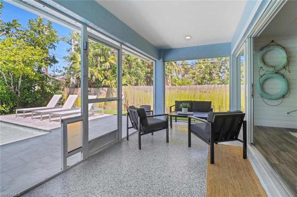 743 108th Ave N, Naples, FL 34108-4