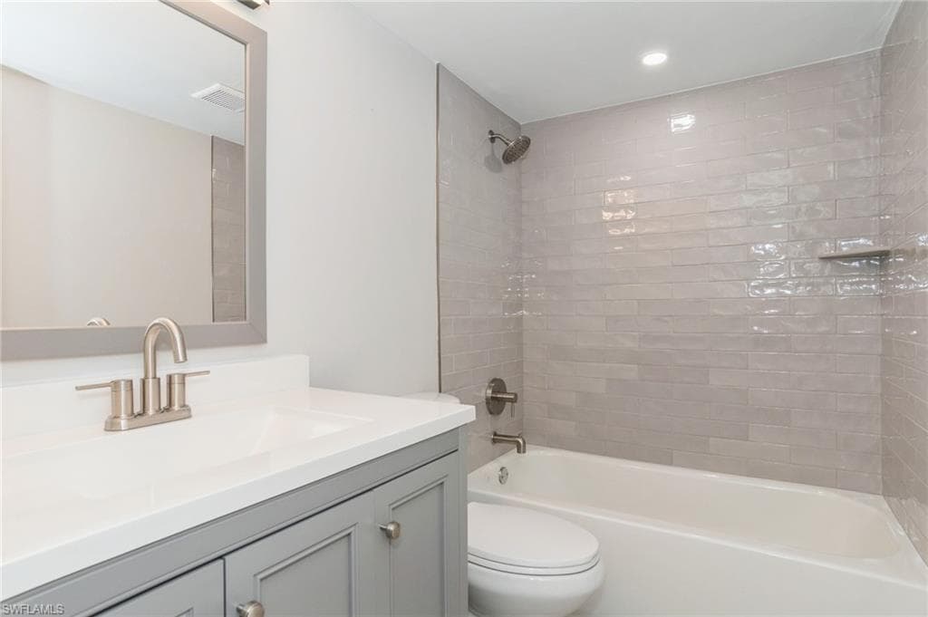 1155 Sandpiper St B3, Naples, FL 34102-16