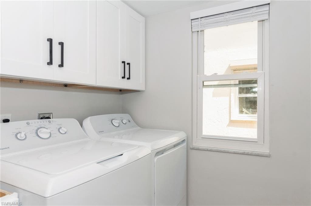 1155 Sandpiper St B3, Naples, FL 34102-17