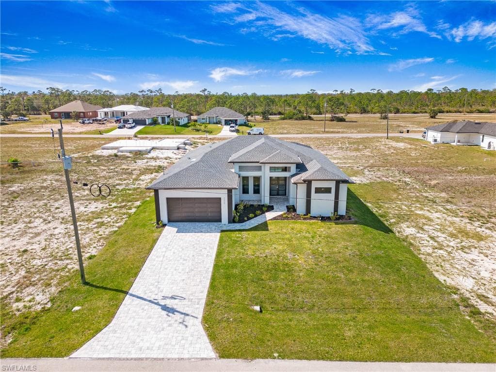 3808 43rd Pl, Cape Coral, FL 33993-48