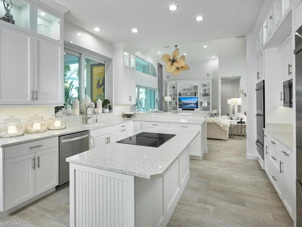 287 Meadowlark Ct, Marco Island, FL 34145-14