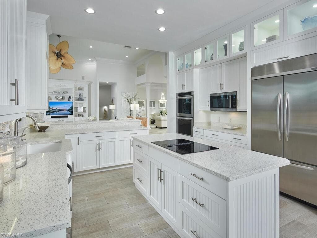287 Meadowlark Ct, Marco Island, FL 34145-15