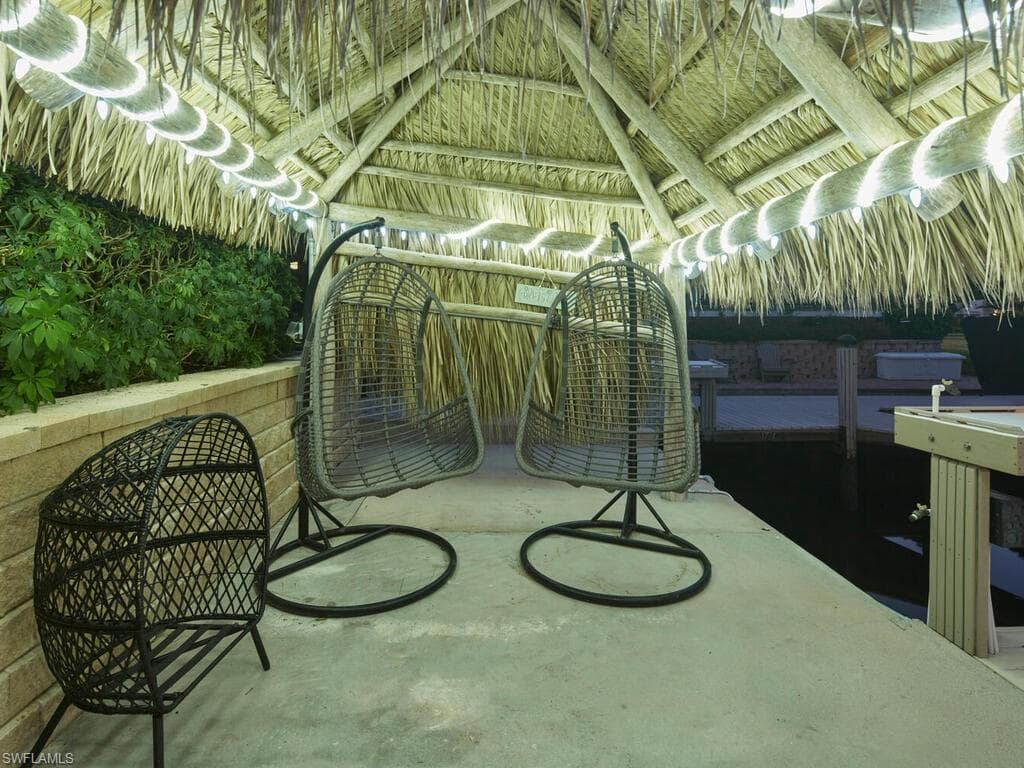 287 Meadowlark Ct, Marco Island, FL 34145-45