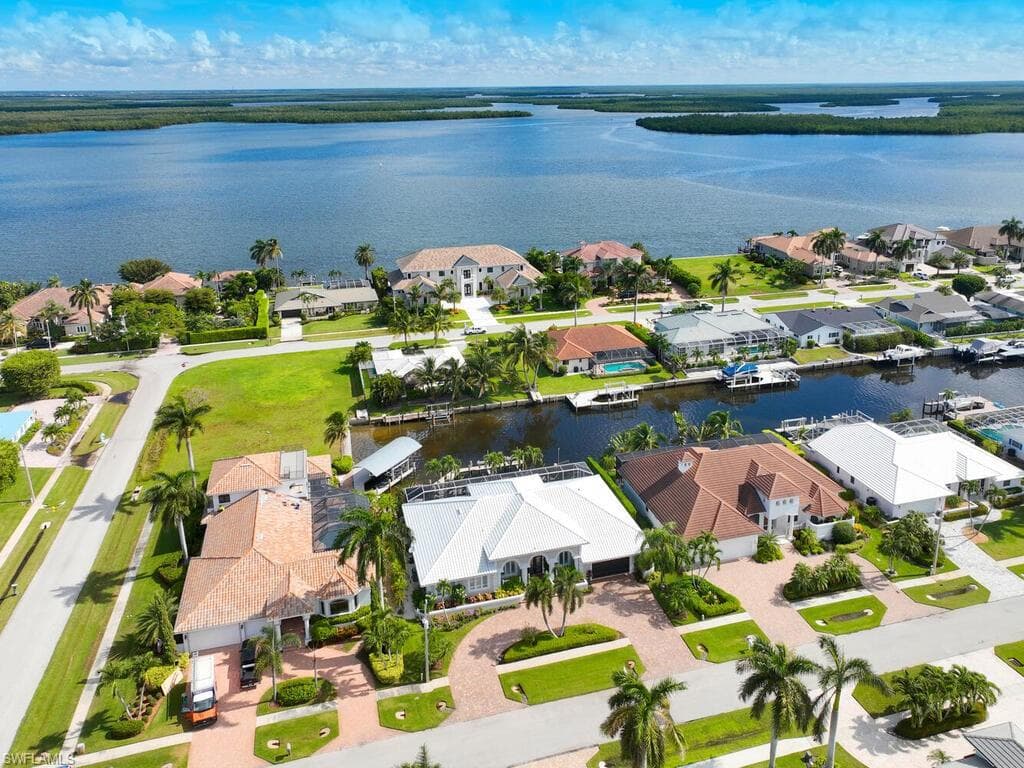 287 Meadowlark Ct, Marco Island, FL 34145-47