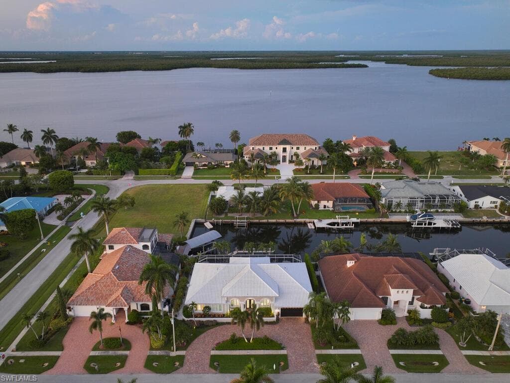 287 Meadowlark Ct, Marco Island, FL 34145-49