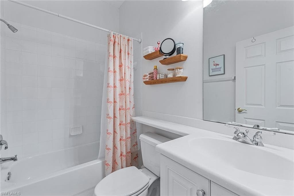 3945 Deer Crossing Ct 203, Naples, FL 34114-20