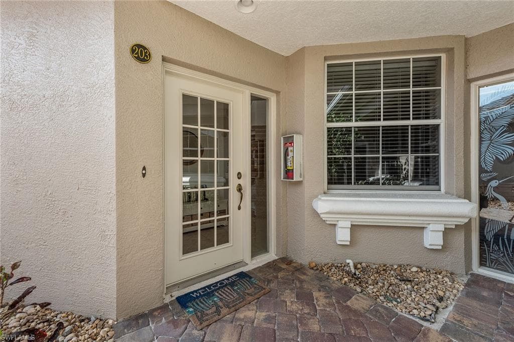 3945 Deer Crossing Ct 203, Naples, FL 34114-27
