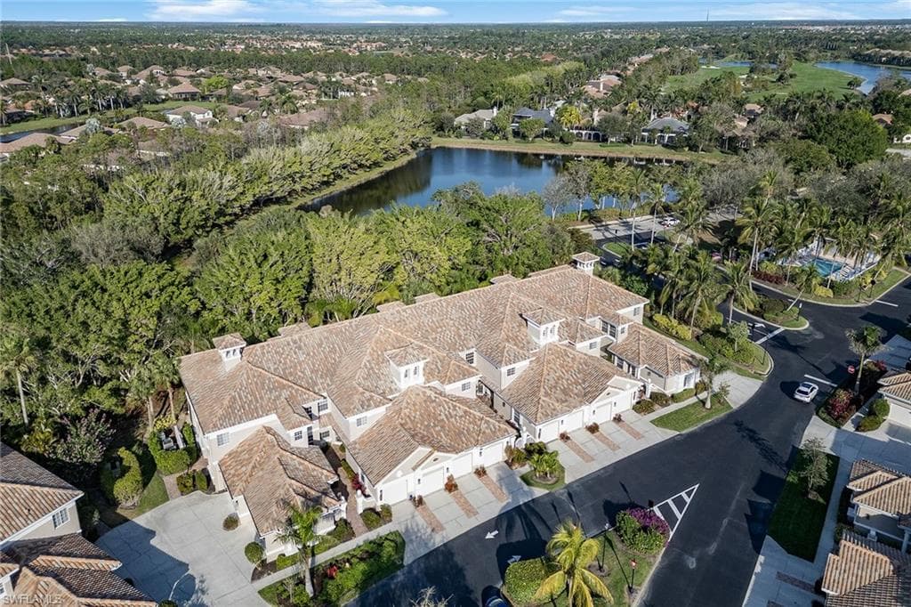 3945 Deer Crossing Ct 203, Naples, FL 34114-33