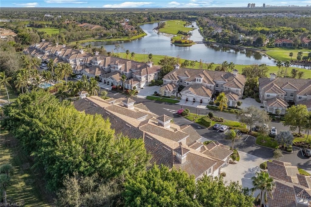 3945 Deer Crossing Ct 203, Naples, FL 34114-37