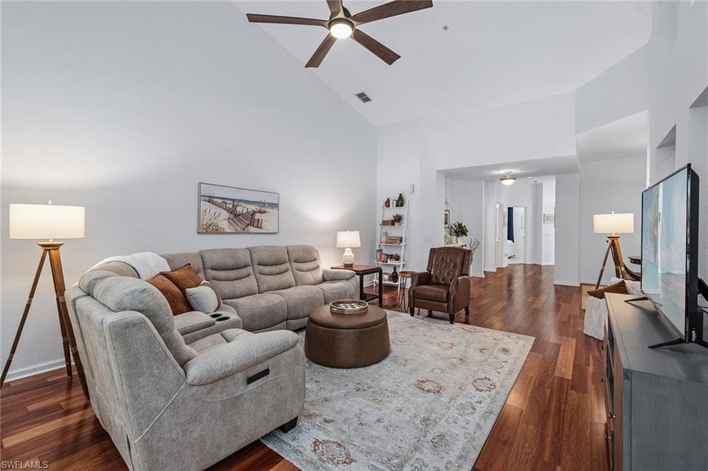 3945 Deer Crossing Ct 203, Naples, FL 34114-4