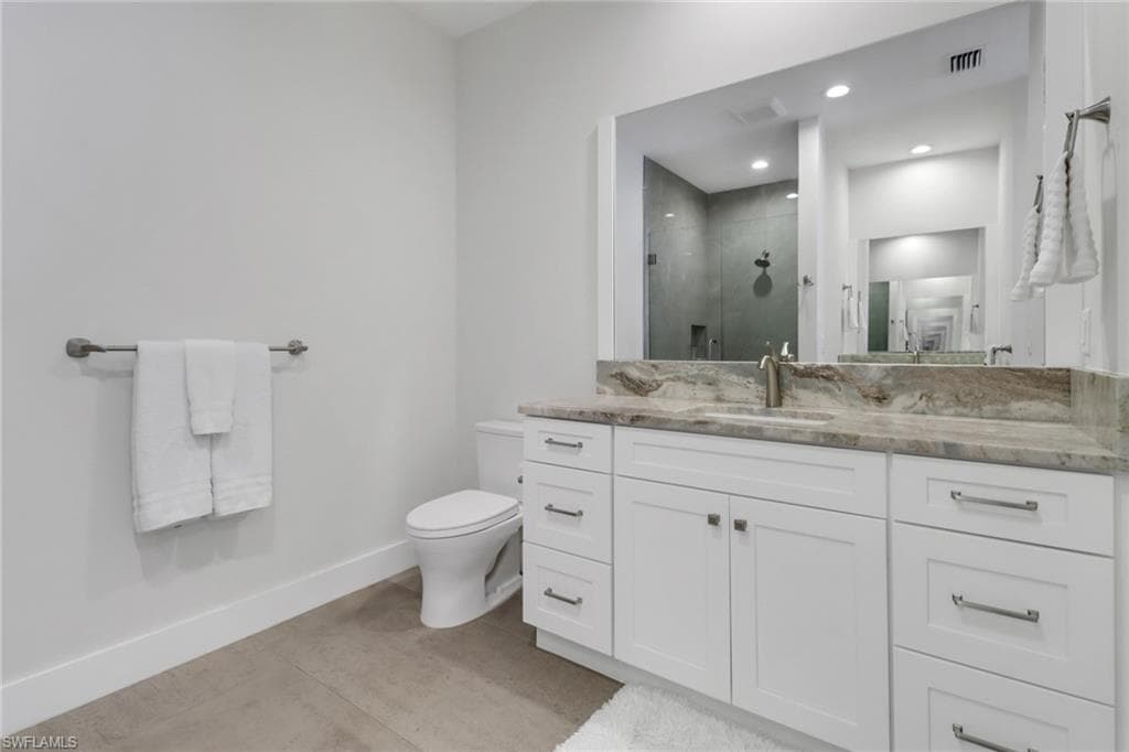 605 107th Ave N, Naples, FL 34108-25