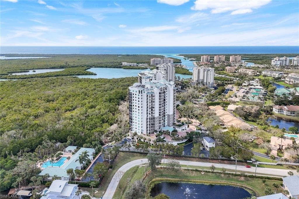 455 Cove Tower Dr 703, Naples, FL 34110-42