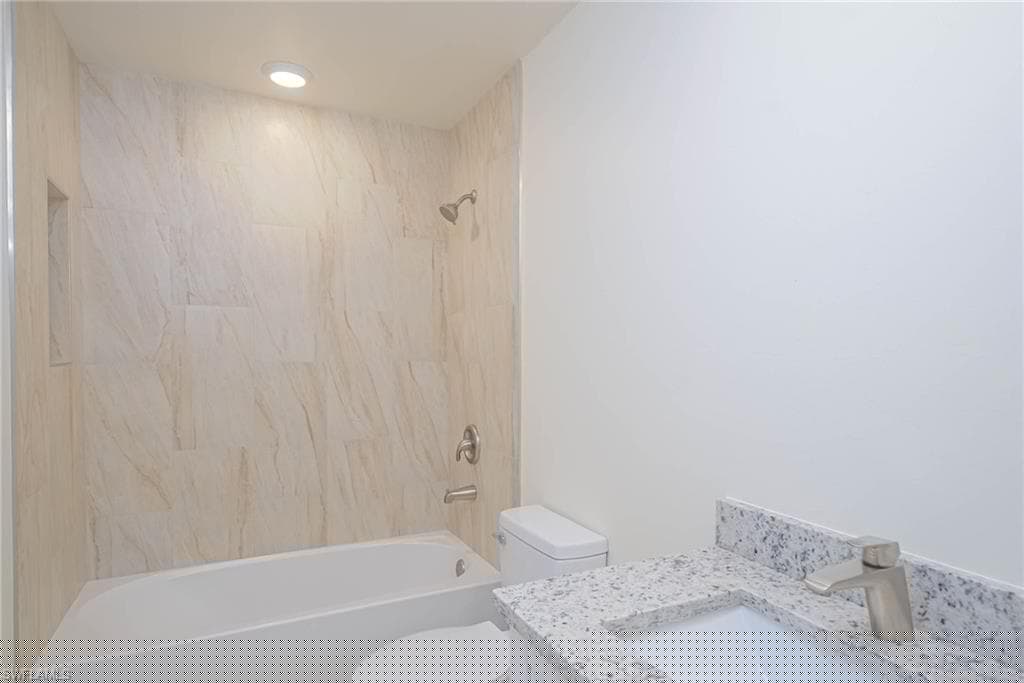 2120 French St, Fort Myers, FL 33916-9