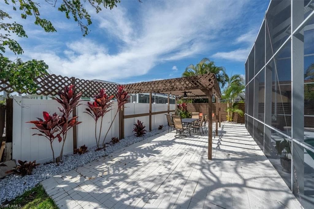 326 Sand Hill St, Marco Island, FL 34145-41