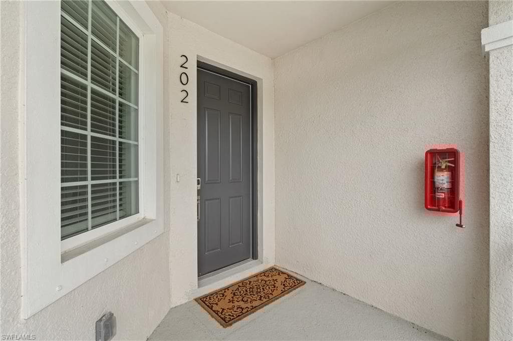 11841 Venetian Lagoon Dr 202, Fort Myers, FL 33913-3