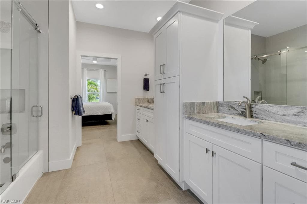 609 107th Ave N, Naples, FL 34108-26