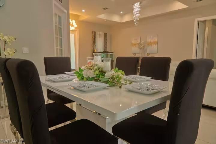 1806 41st St SW, Naples, FL 34116-4