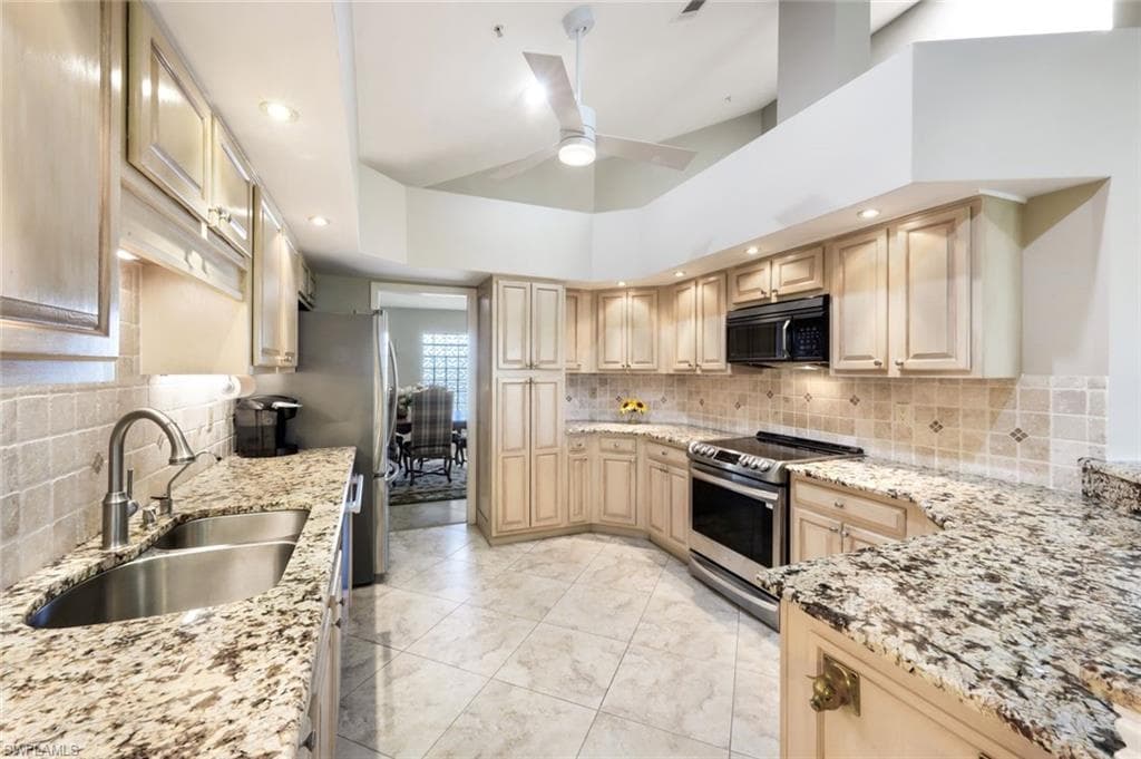 26890 Wedgewood Dr 404, Bonita Springs, FL 34134-12
