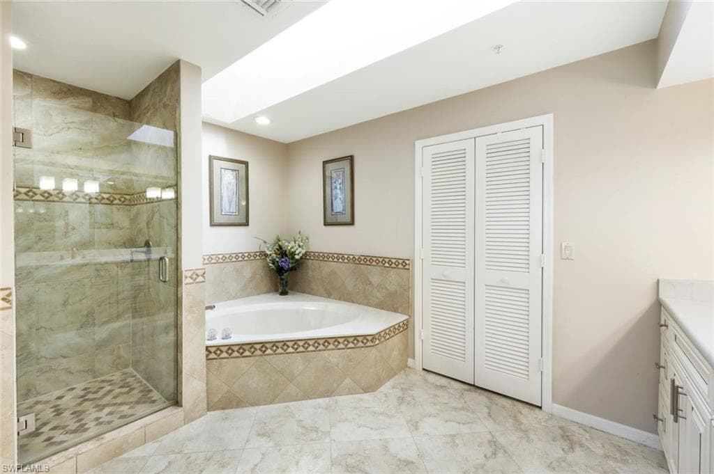 26890 Wedgewood Dr 404, Bonita Springs, FL 34134-23