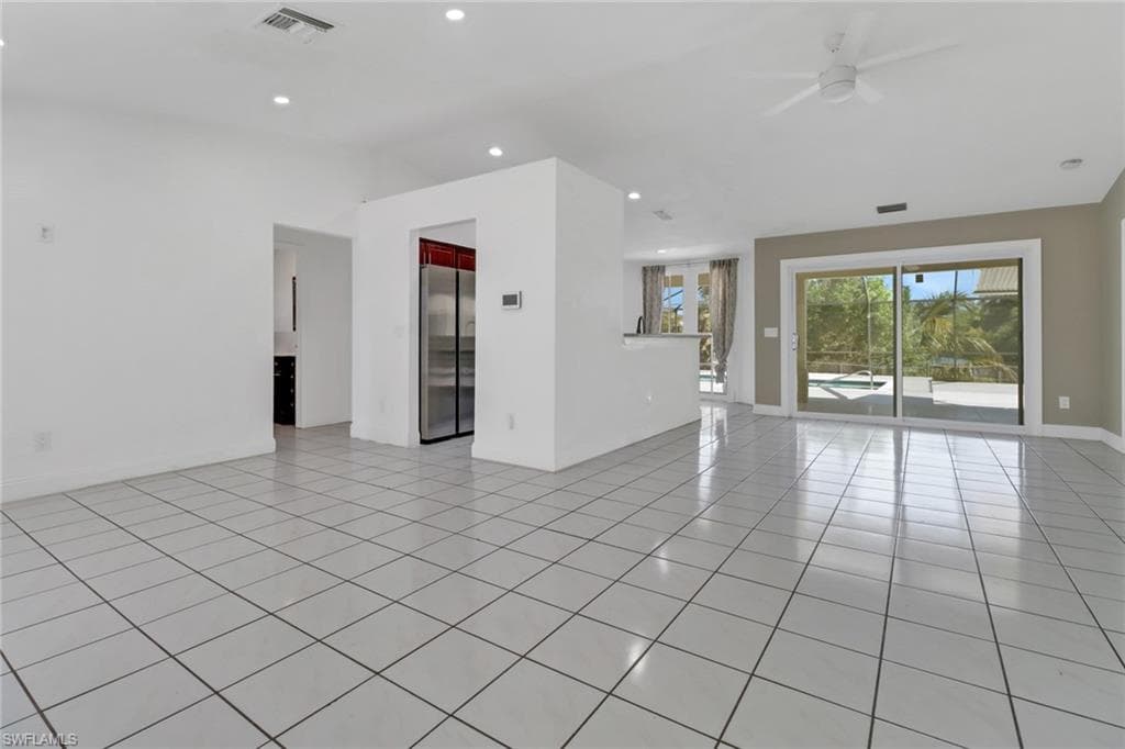 2540 47th Ter SW, Naples, FL 34116-5