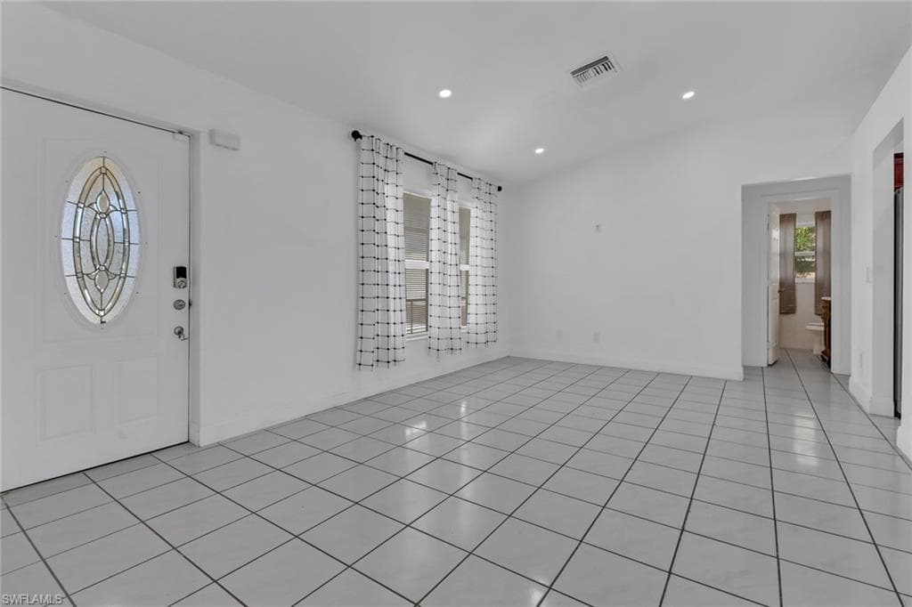 2540 47th Ter SW, Naples, FL 34116-8