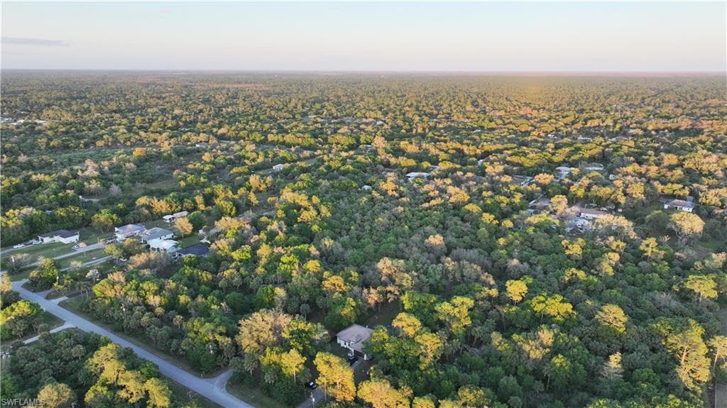 380 16th St NE, Naples, FL 34120-16