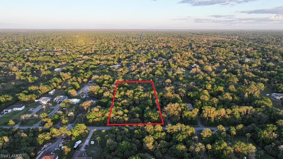 380 16th St NE, Naples, FL 34120-2