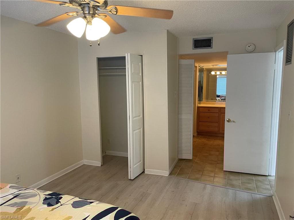 248 Palm Dr 5, Naples, FL 34112-11