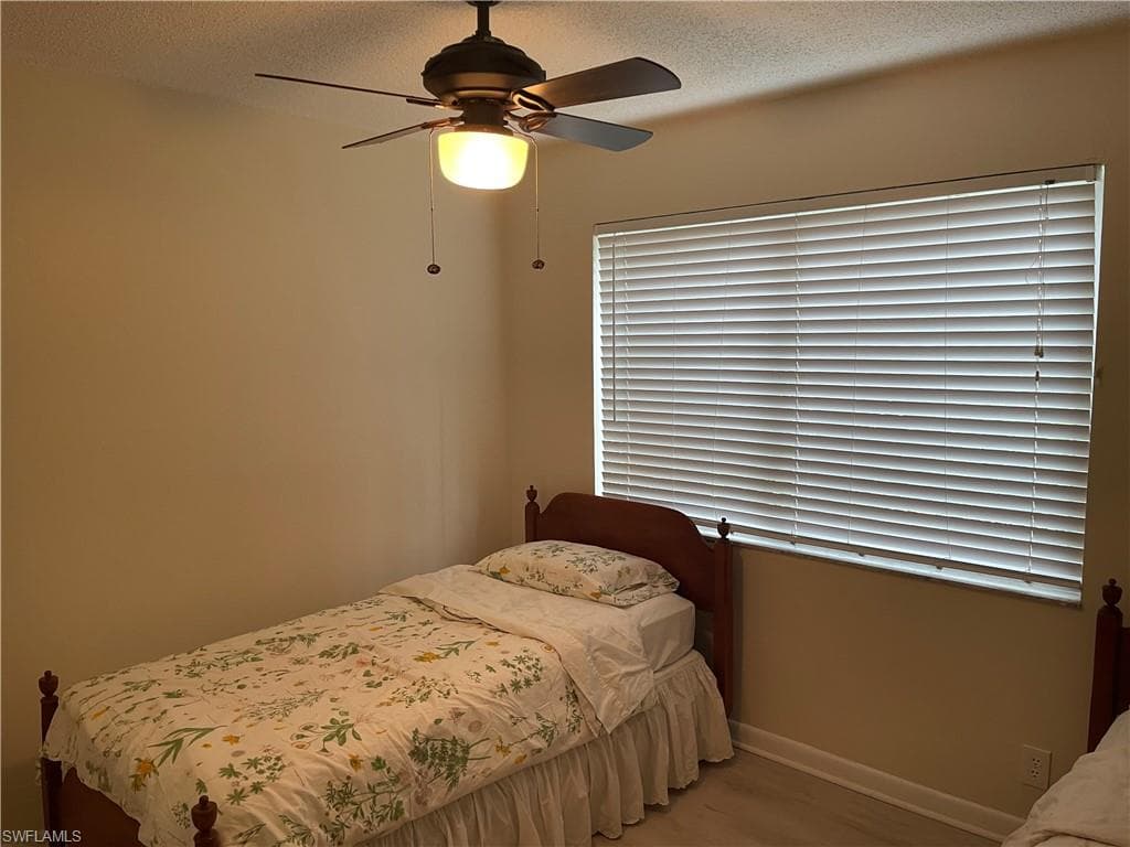248 Palm Dr 5, Naples, FL 34112-17