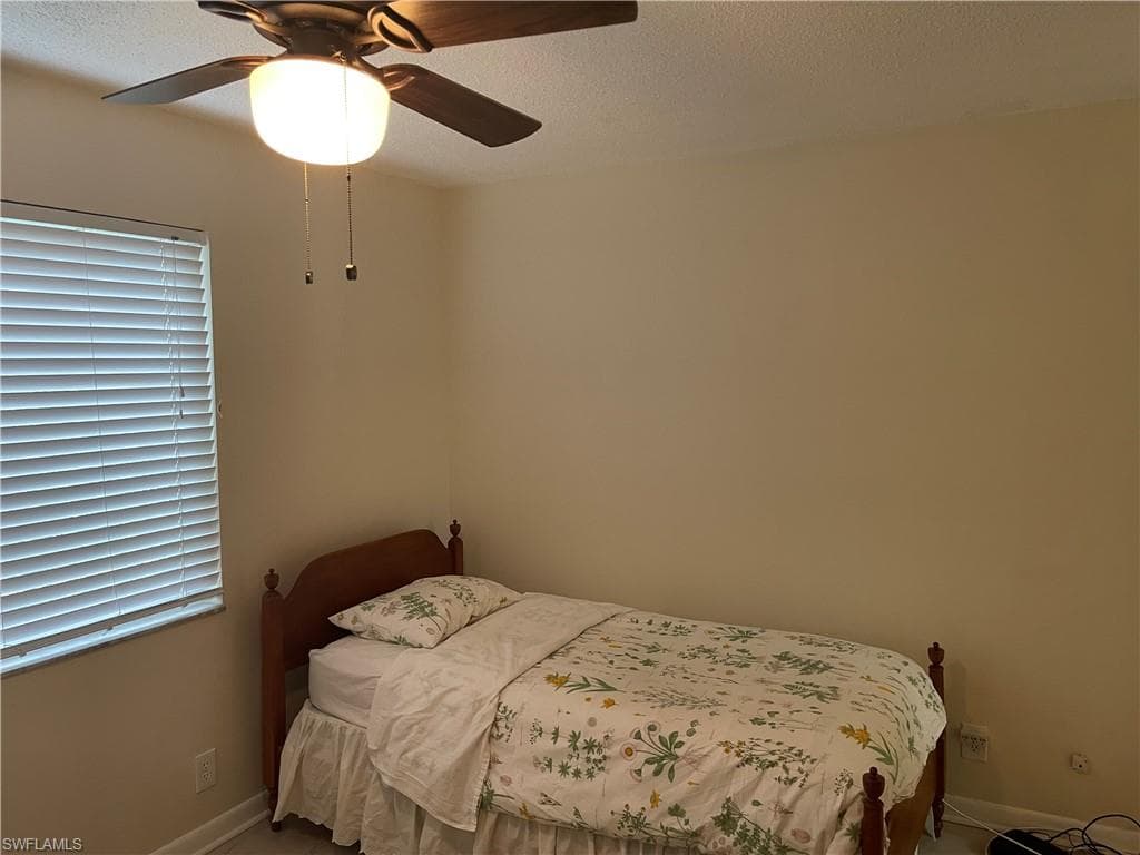 248 Palm Dr 5, Naples, FL 34112-18
